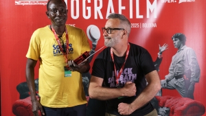 Il protagonista Abdrahmane Cissoko e Federico Bacci regista di Radio Solaire - Radio Diffusion Rurale vincitori del Premio Hera “Nuovi Talenti” della sezione Biografilm Italia e del premio di distribuzione TOP DOC - Il bello del documentario