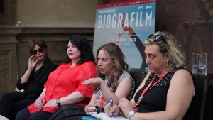 Laura Morante, Stefania Maurizi e Stella Assange, Sympò